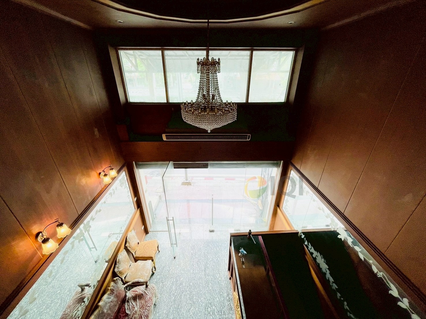 Commercial building for sale, 5 and a half storey, on Arun Amarin Road, good location, can do many kinds of business. image