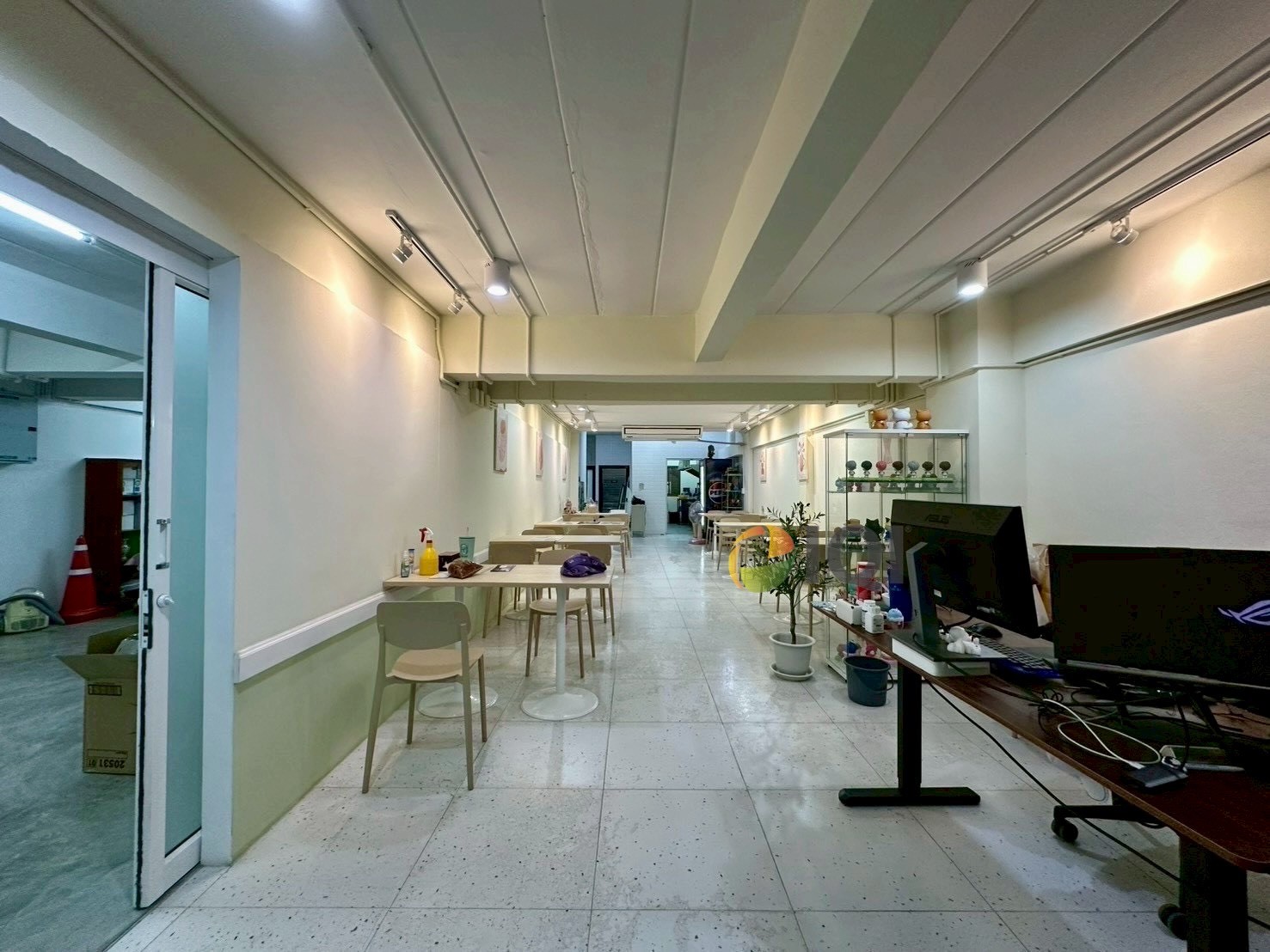 5 storey Commercial building for sale, 2 units, Nam Daeng - Bang Phli Road, near 2 electric train lines and near the expressway. image