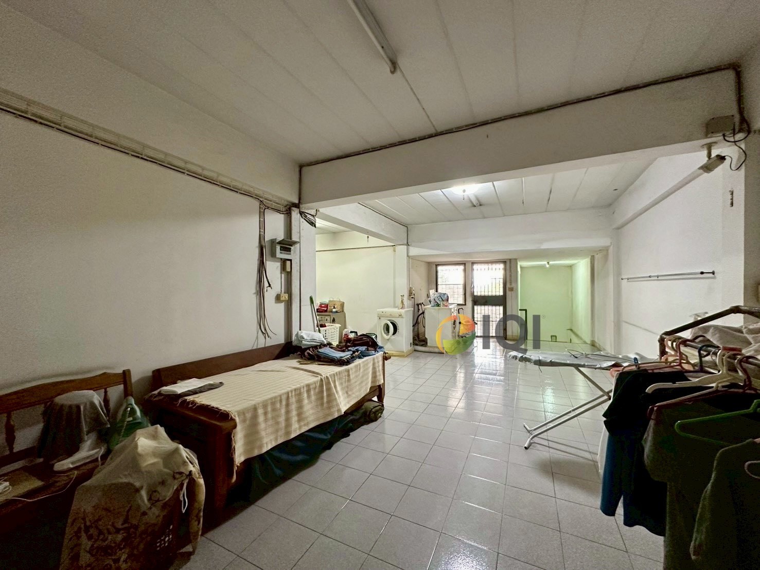 5 storey Commercial building for sale, 2 units, Nam Daeng - Bang Phli Road, near 2 electric train lines and near the expressway. image