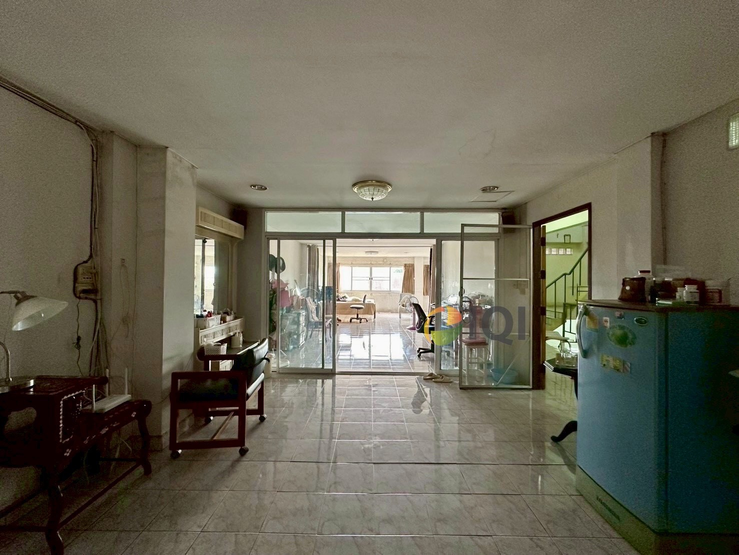 5 storey Commercial building for sale, 2 units, Nam Daeng - Bang Phli Road, near 2 electric train lines and near the expressway. image