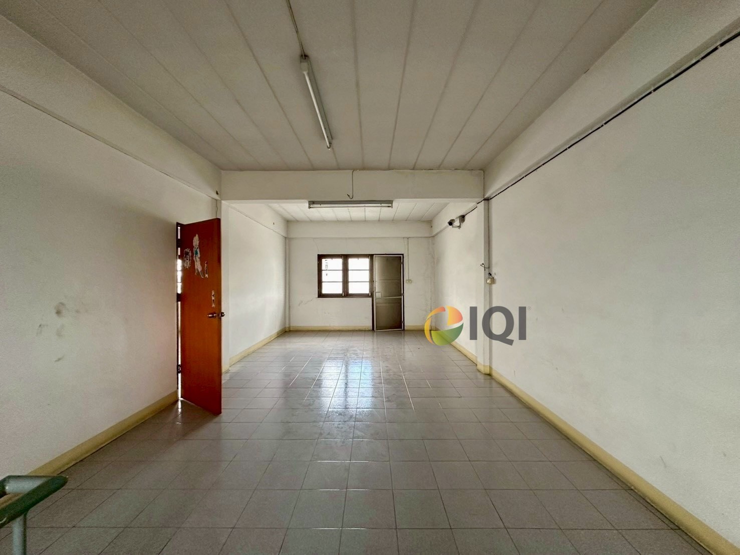 5 storey Commercial building for sale, 2 units, Nam Daeng - Bang Phli Road, near 2 electric train lines and near the expressway. image