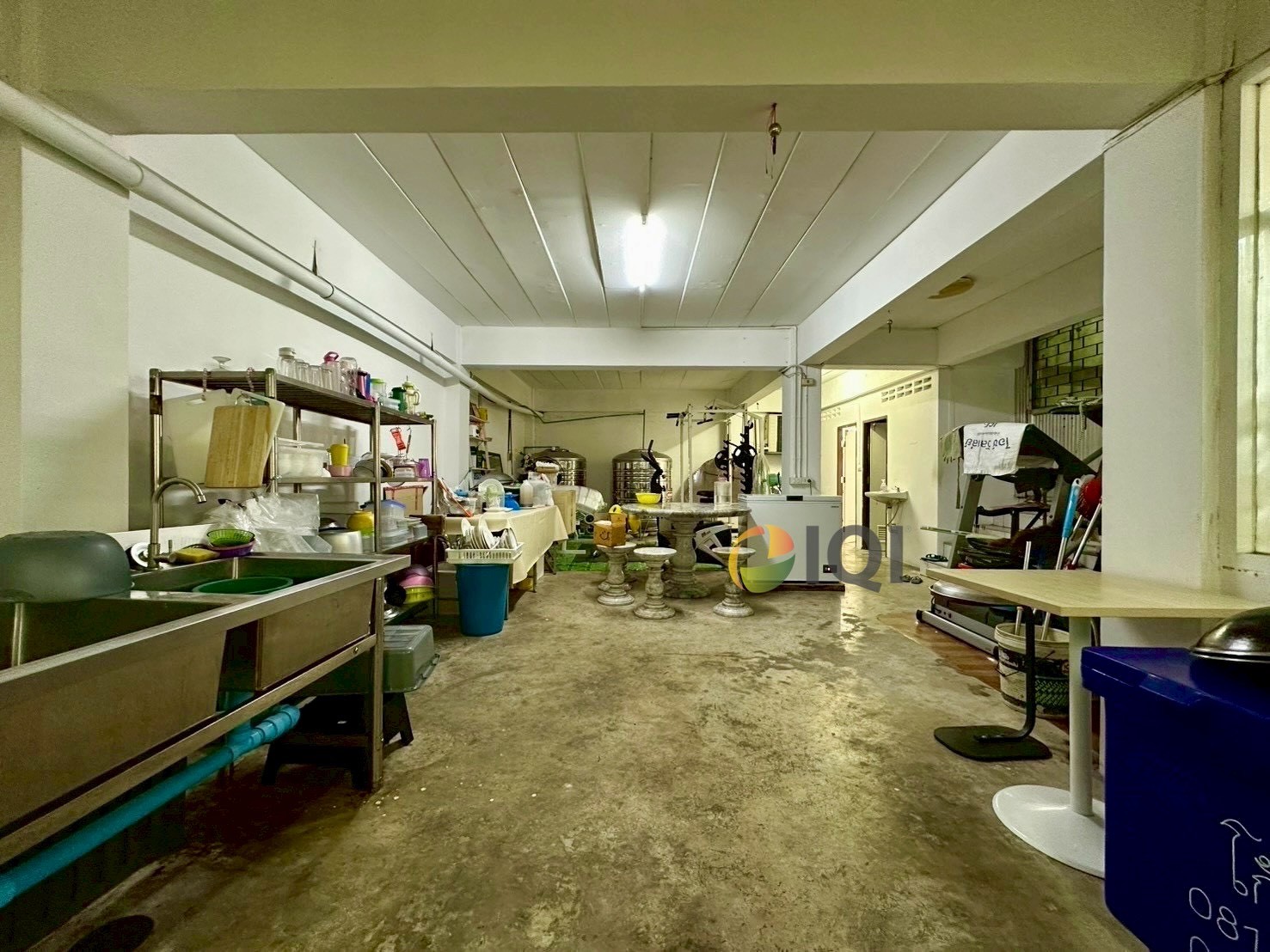 5 storey Commercial building for sale, 2 units, Nam Daeng - Bang Phli Road, near 2 electric train lines and near the expressway. image