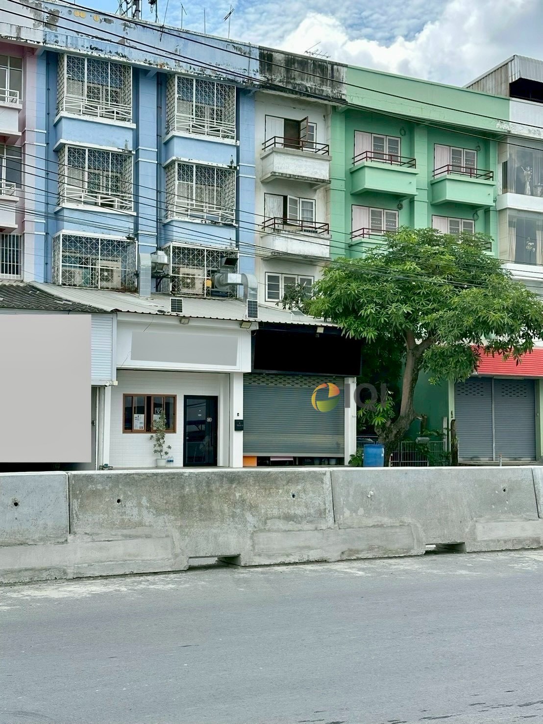 5 storey Commercial building for sale, 2 units, Nam Daeng - Bang Phli Road, near 2 electric train lines and near the expressway. image