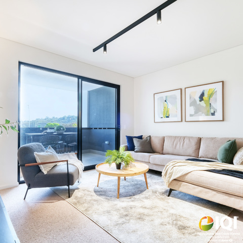 In the Heart of the South Perth Peninsula – Move In Ready Today! image