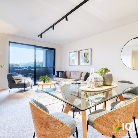 In the Heart of the South Perth Peninsula – Move In Ready Today! image
