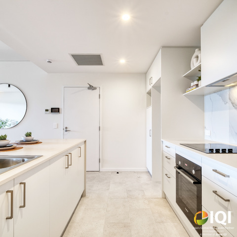 In the Heart of the South Perth Peninsula – Move In Ready Today! image