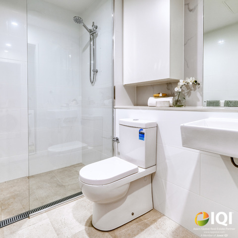 In the Heart of the South Perth Peninsula – Move In Ready Today! image