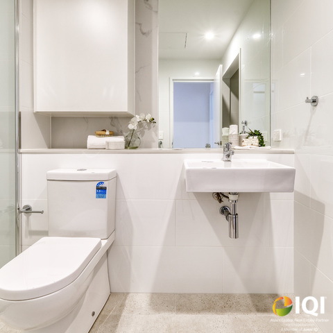 In the Heart of the South Perth Peninsula – Move In Ready Today! image