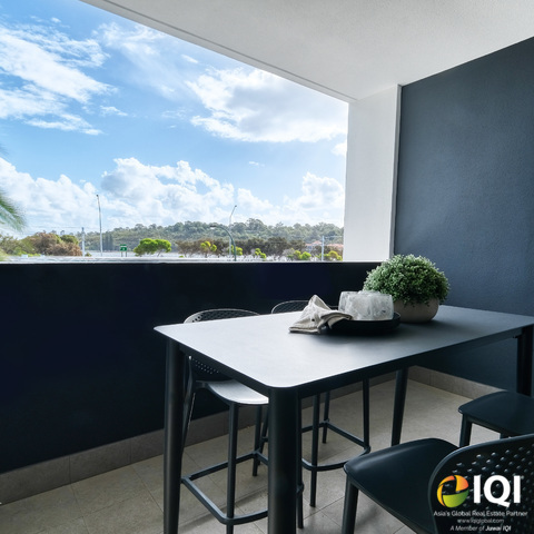 In the Heart of the South Perth Peninsula – Move In Ready Today! image