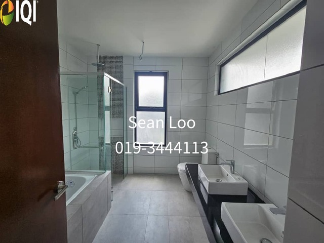 Sierra Hijauan image