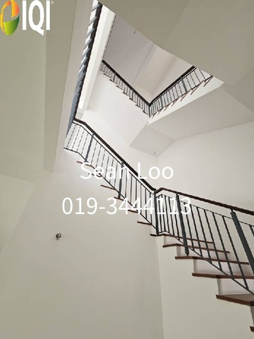 Sierra Hijauan image