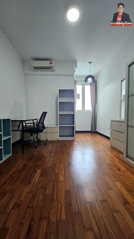 The Bay Residences | Seaview | 3 Car Parks | Likas image