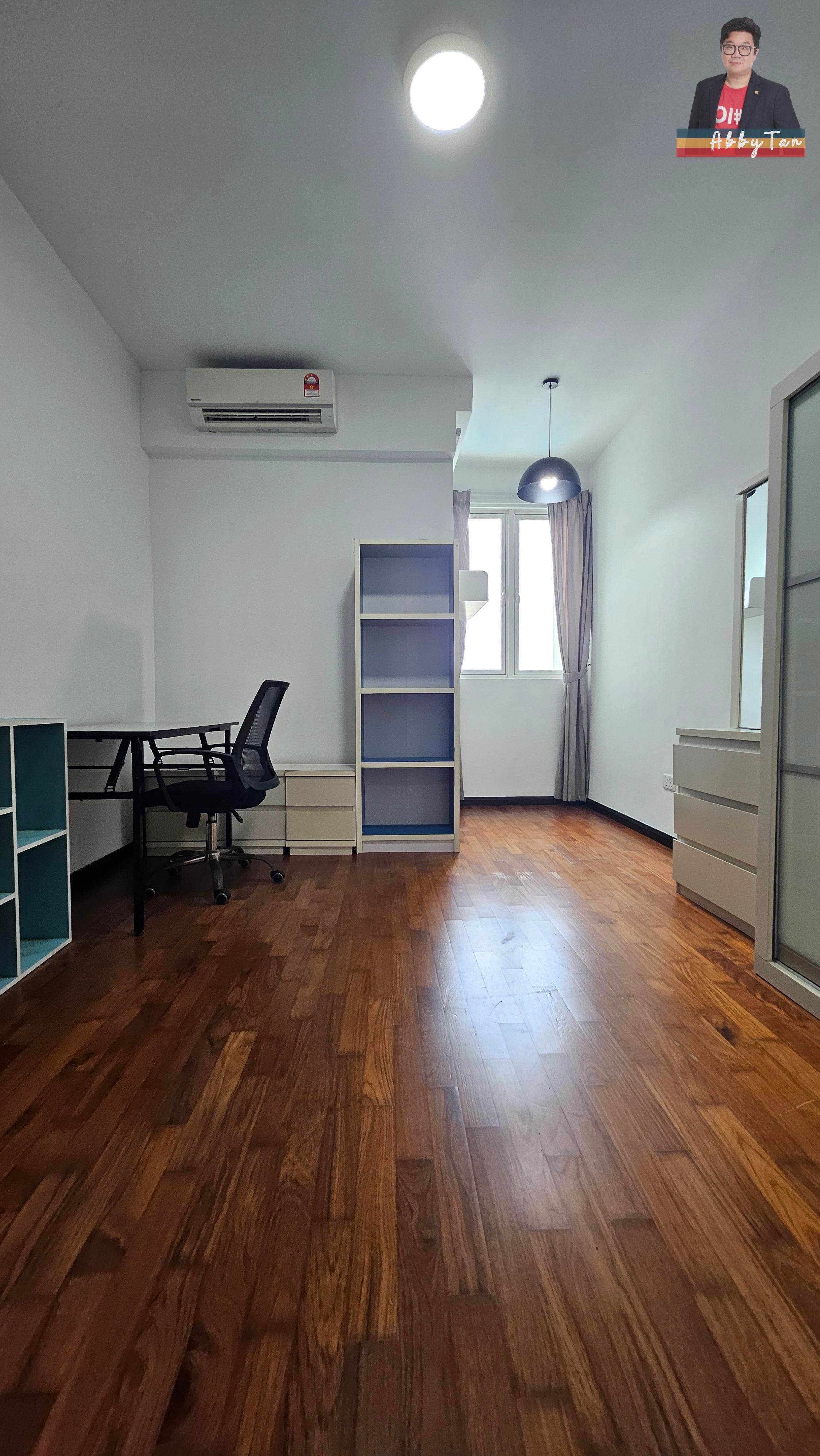 The Bay Residences | Seaview | 3 Car Parks | Likas image