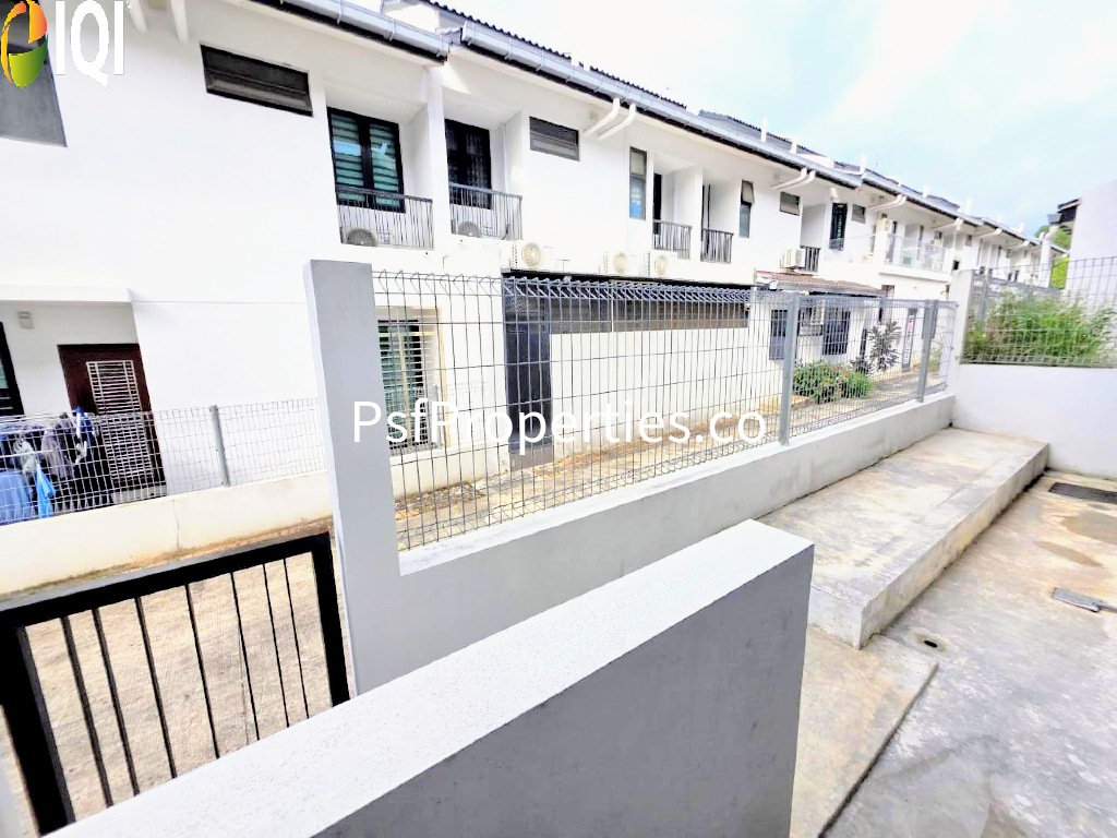 Elmina Valley 4 image