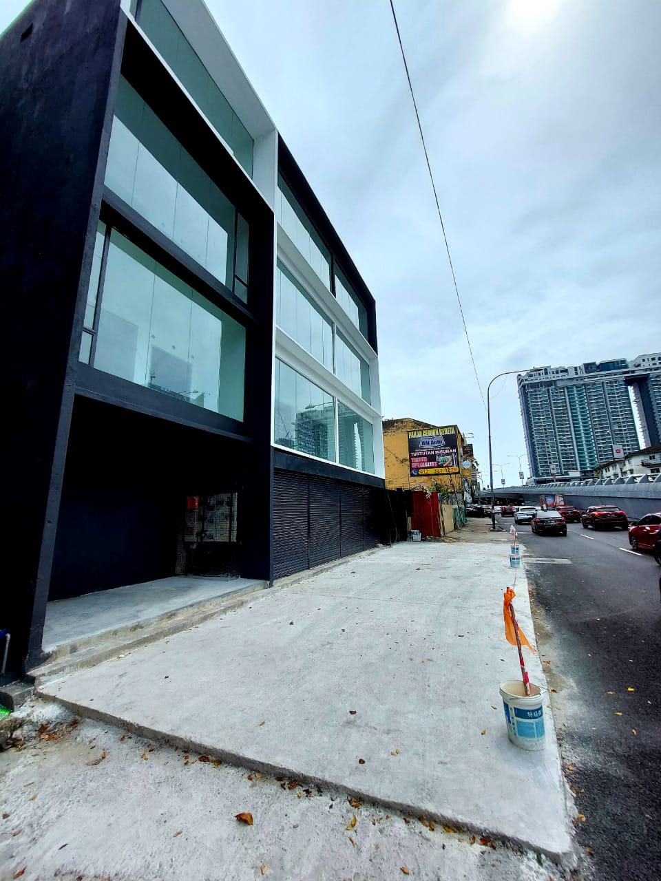 Jalan Loke Yew image