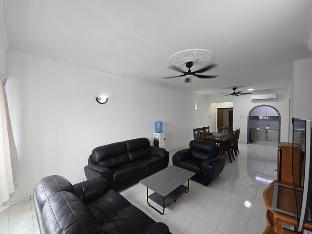 Bistari Condominium image