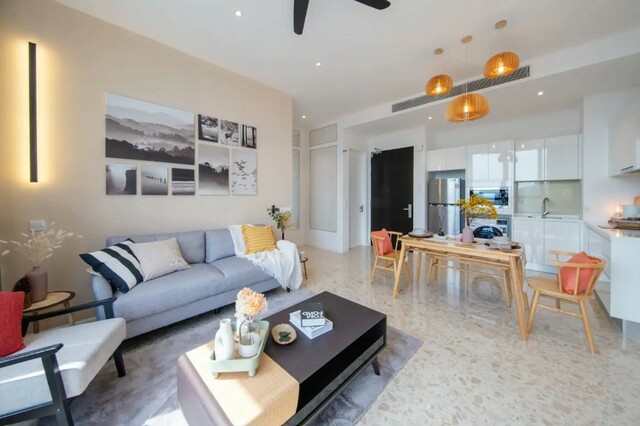 Pavilion Ceylon Hill image