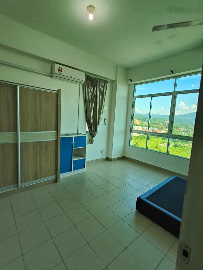 KINGFISHER PUTATAN CONDOMINIUM image