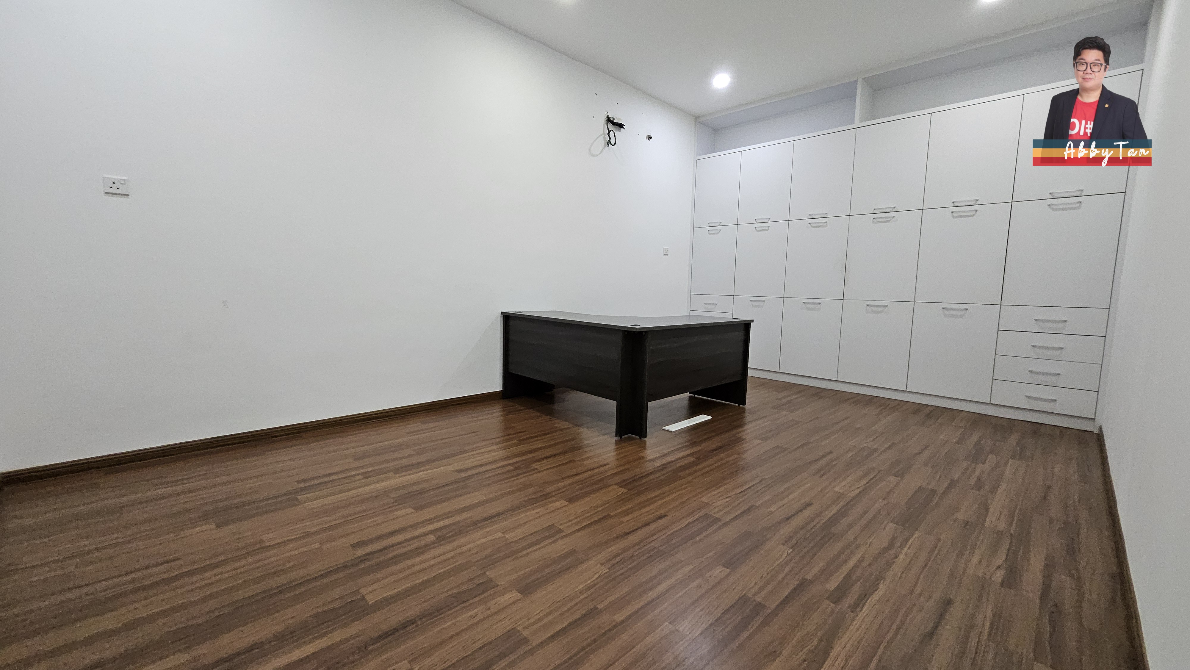 Panas Bah! Suria Inanam 1st Floor Ready Pakai, Harga Cun Gila! image