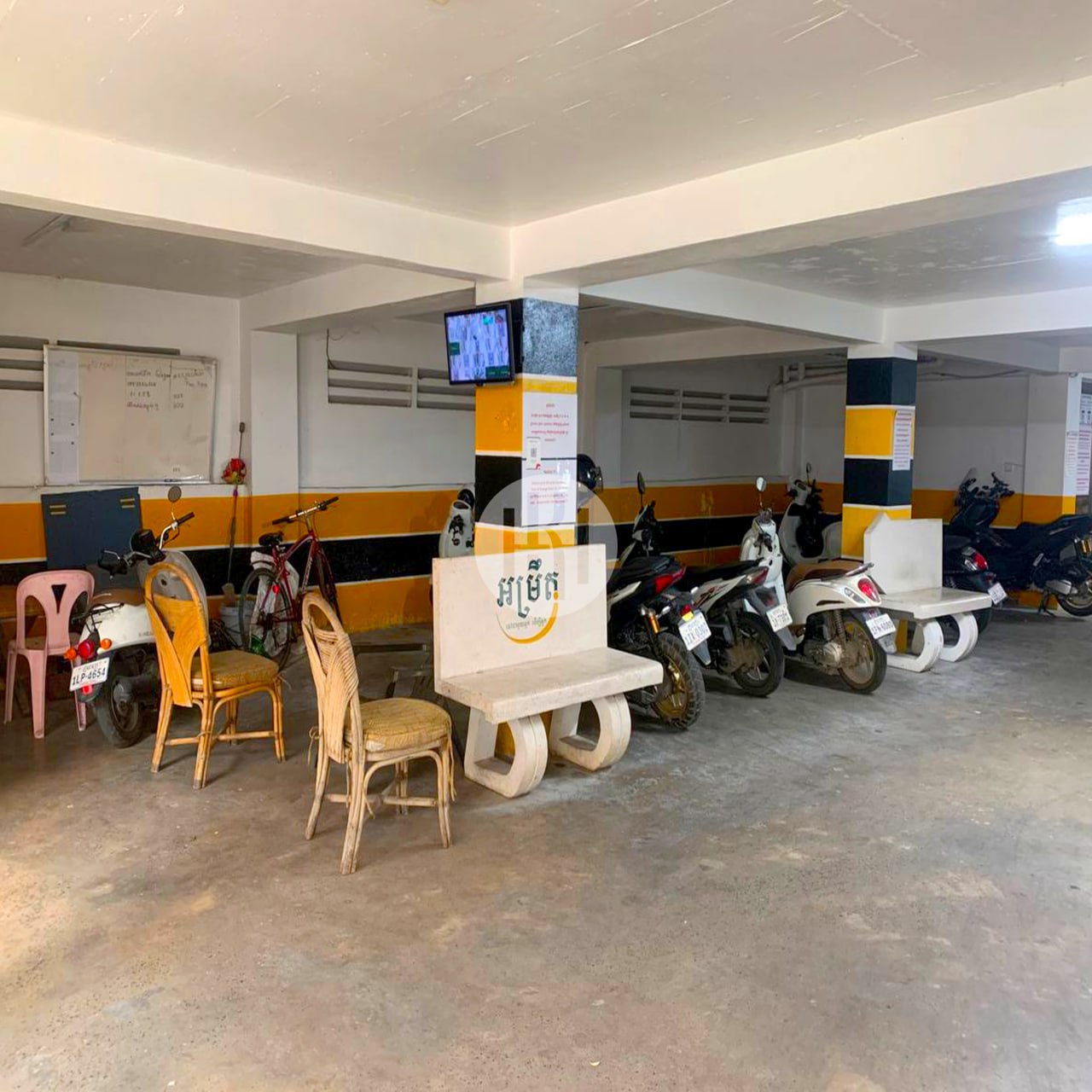 Building for sale image