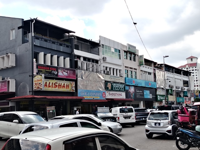 Jalan Mega Mendung image