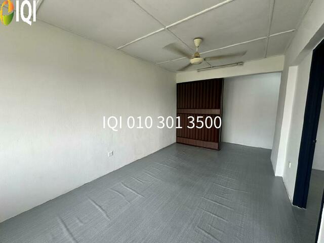 Pangsapuri Putra Damai image