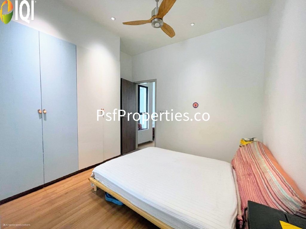 Elmina Valley 3 image