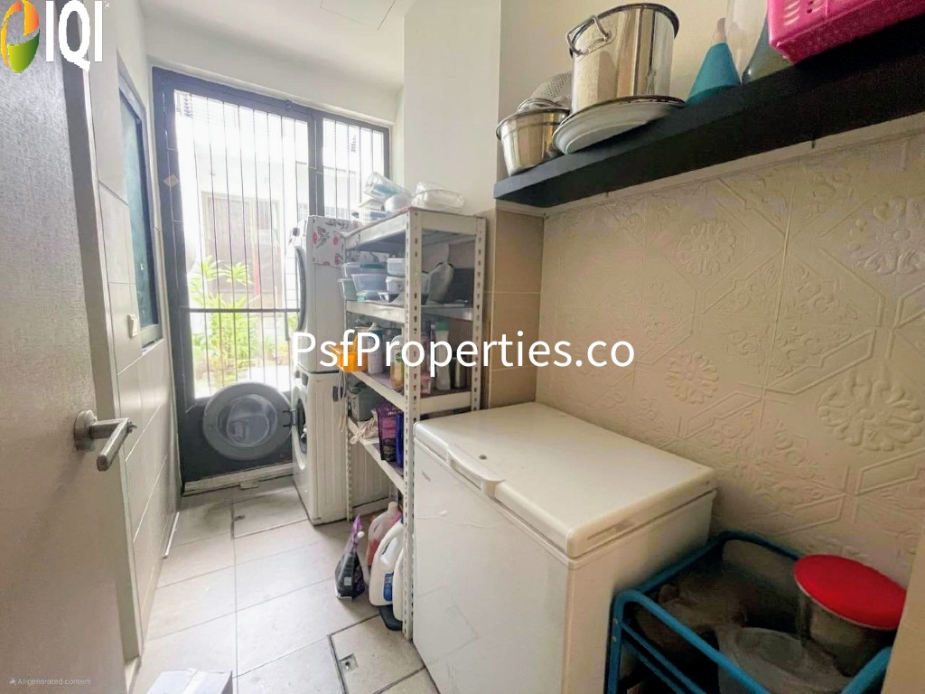 Elmina Valley 3 image