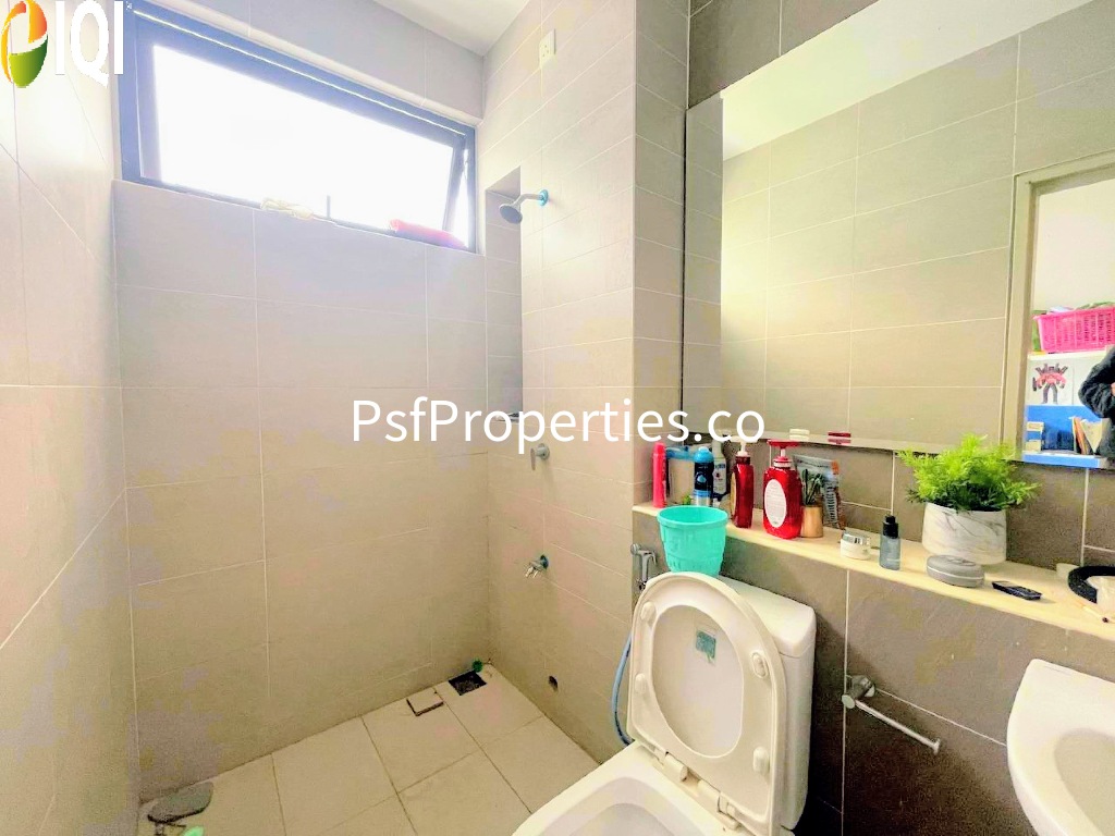 Elmina Valley 3 image