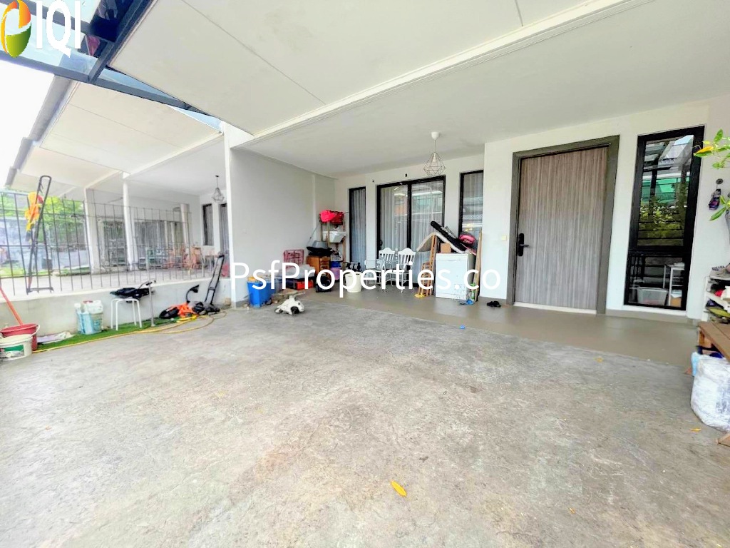 Elmina Valley 3 image