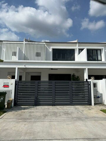 Sejati Lakeside image