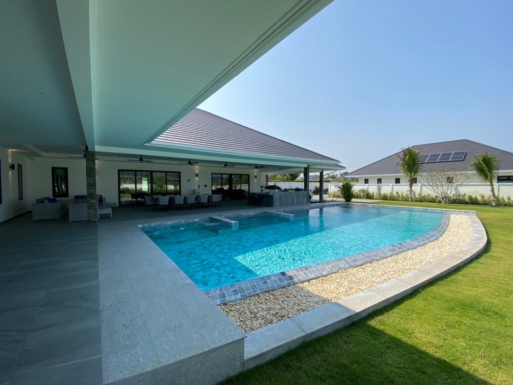 Luxury Hua Hin Villa with Massive Land Plot & Price Reduced to THB 23.5M! image