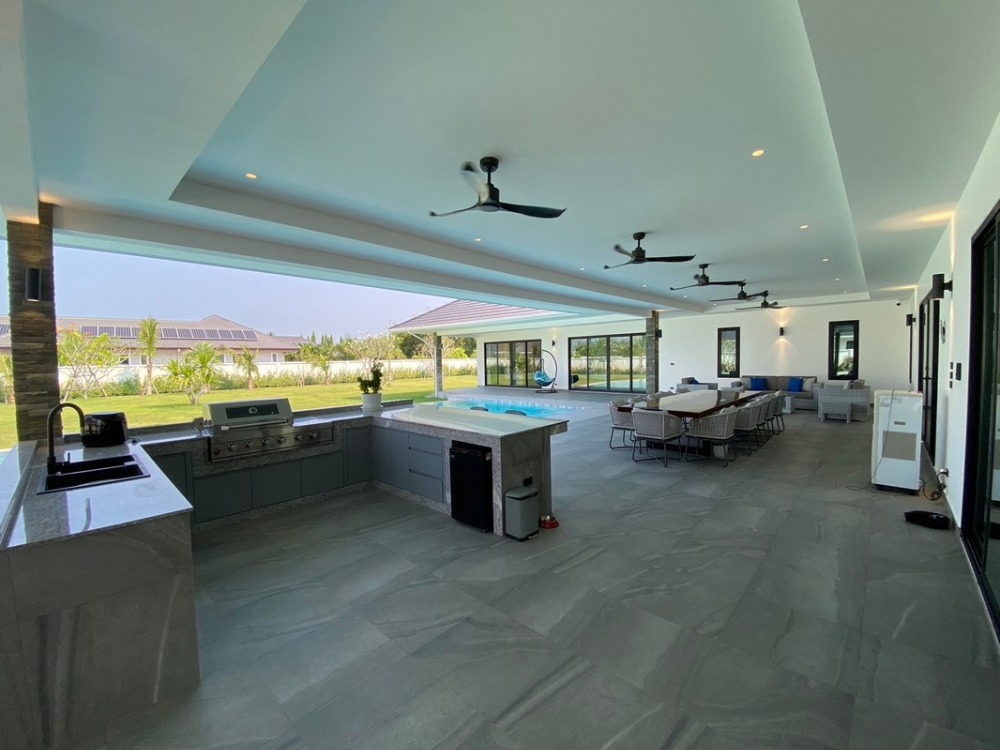 Luxury Hua Hin Villa with Massive Land Plot & Price Reduced to THB 23.5M! image