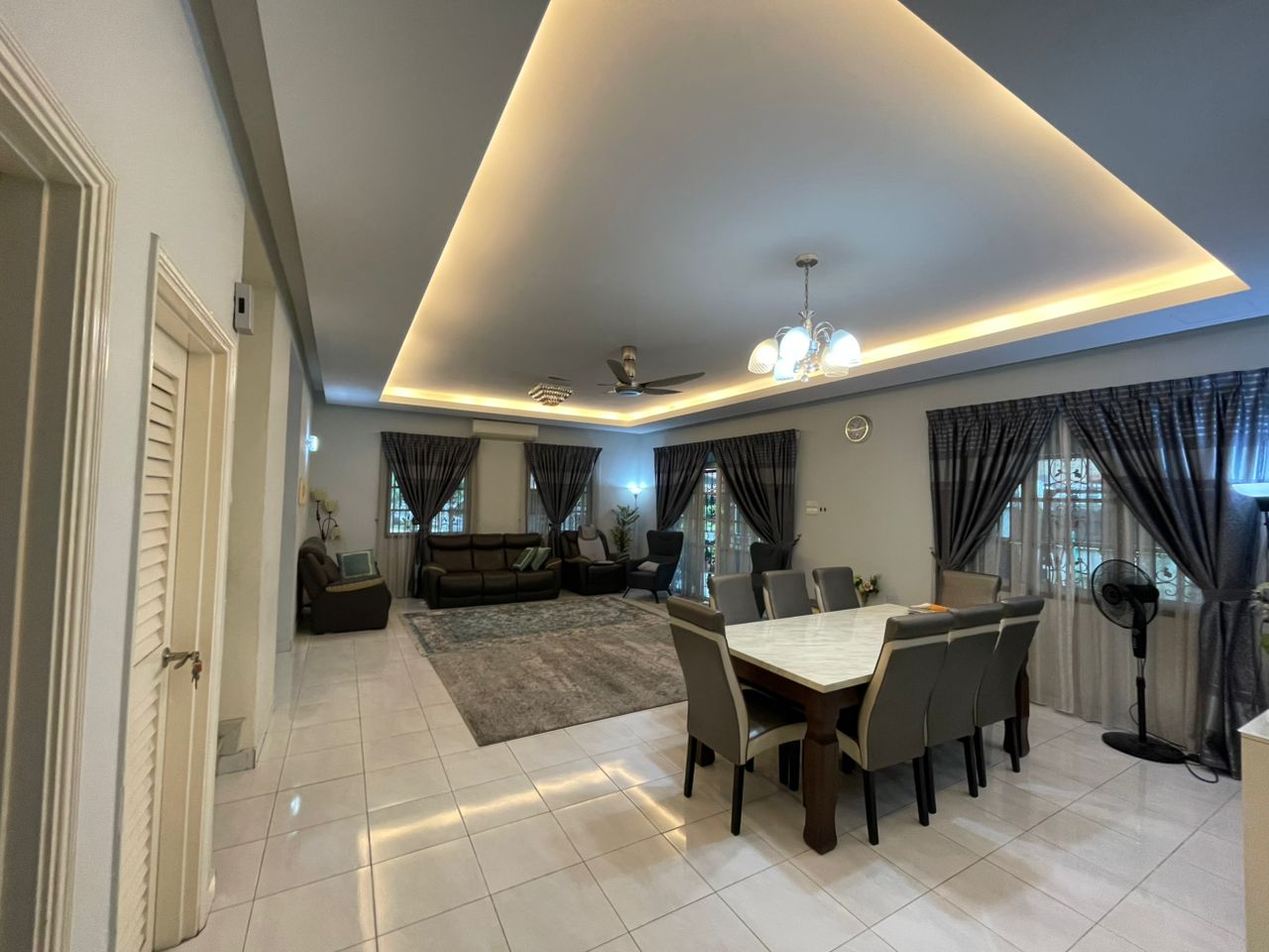 Avenue 1 Lake Valley image