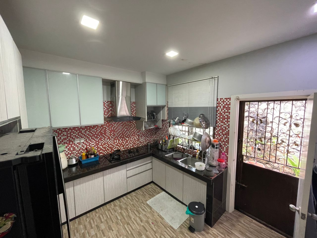 Avenue 1 Lake Valley image