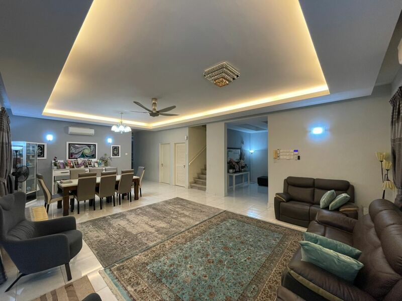 Lake Valley Avenue 1