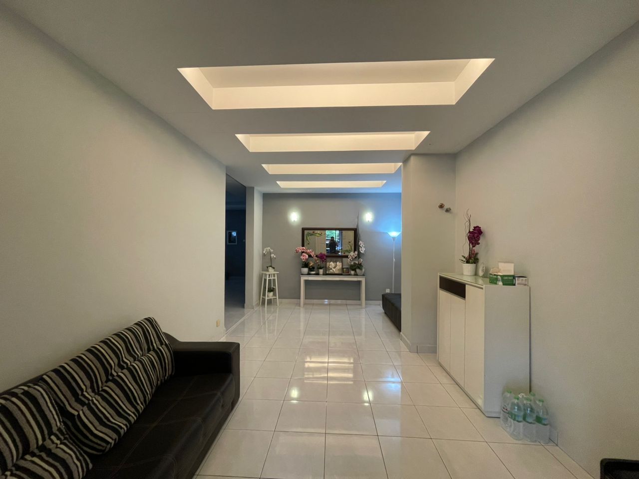 Lake Valley Avenue 1 image