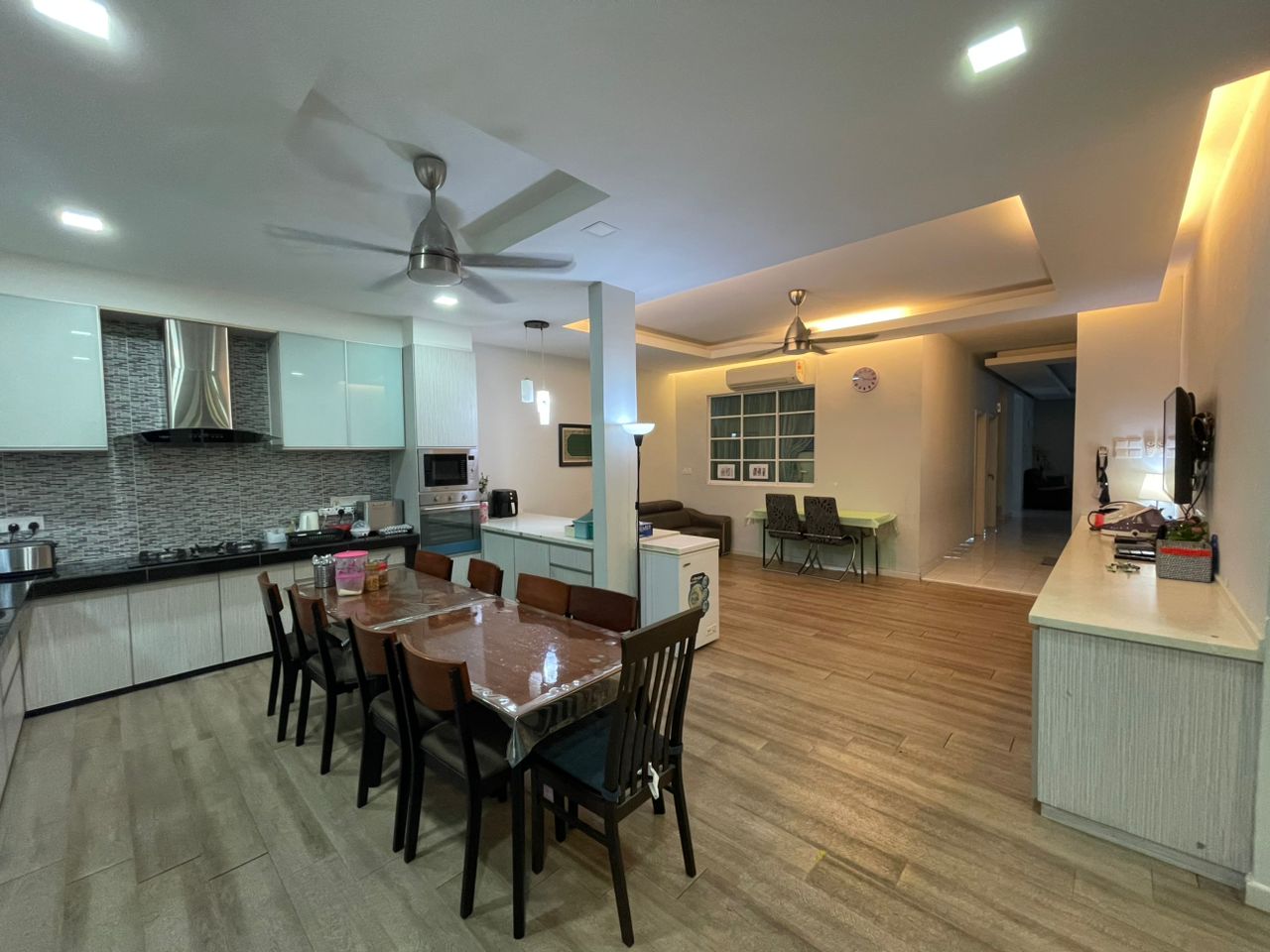 Lake Valley Avenue 1 image