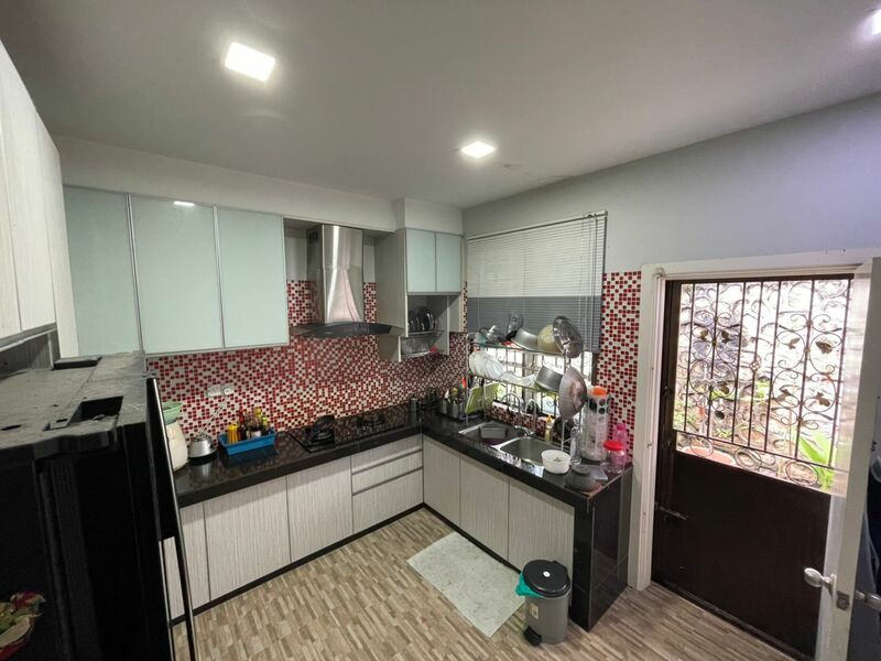 Lake Valley Avenue 1