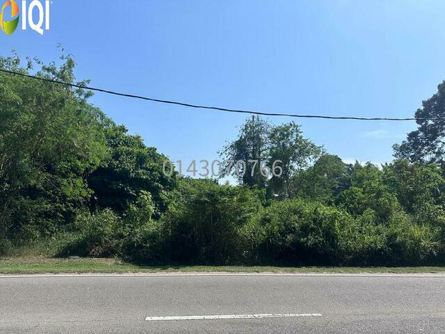 4 Ekar 1st Grade @ Tepi Jalan Utama @ Pongsu Seribu image