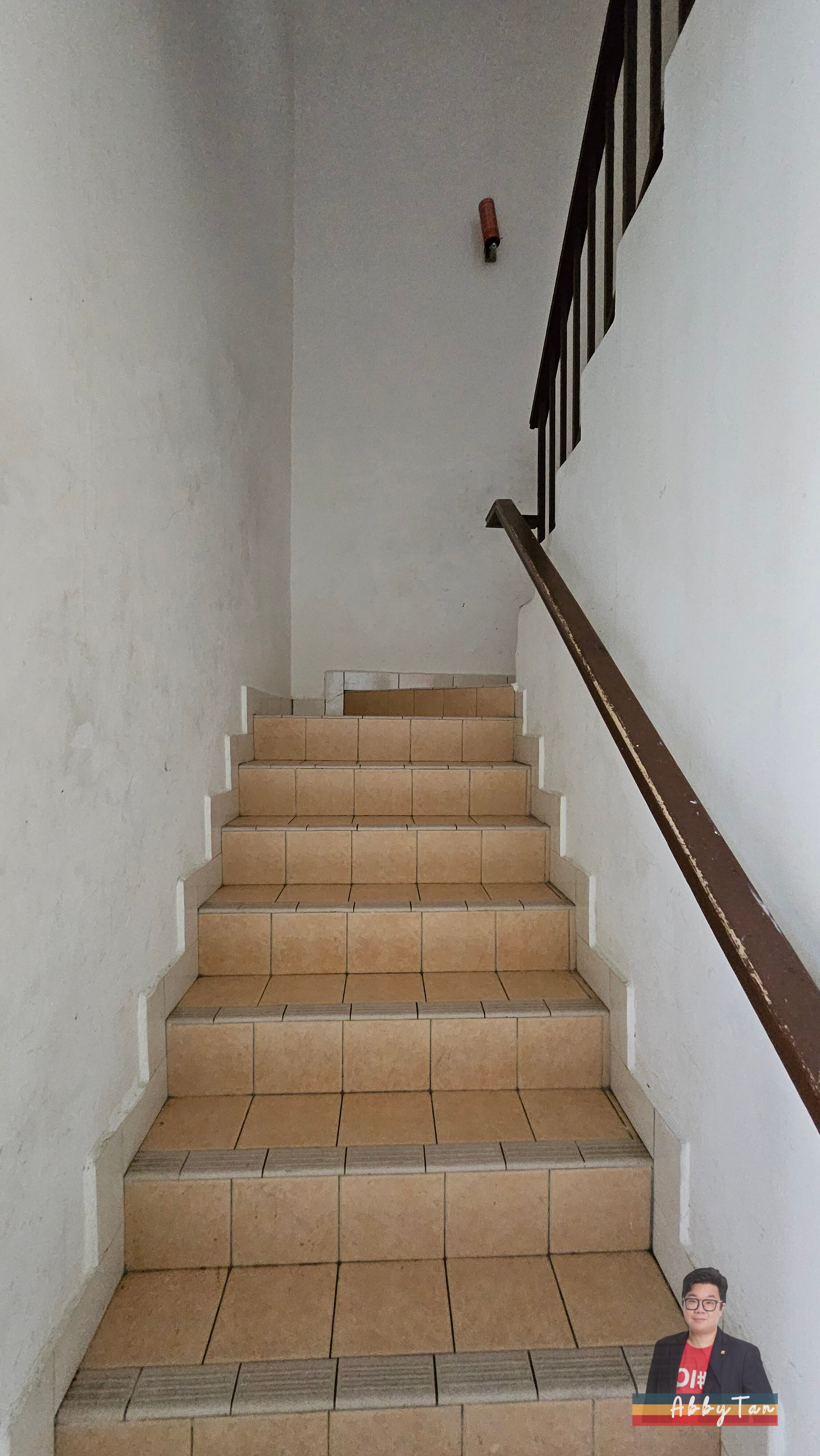 Taman Kingfisher Millenium | Family Home | Rumah Lama Perlu Touch-Up image