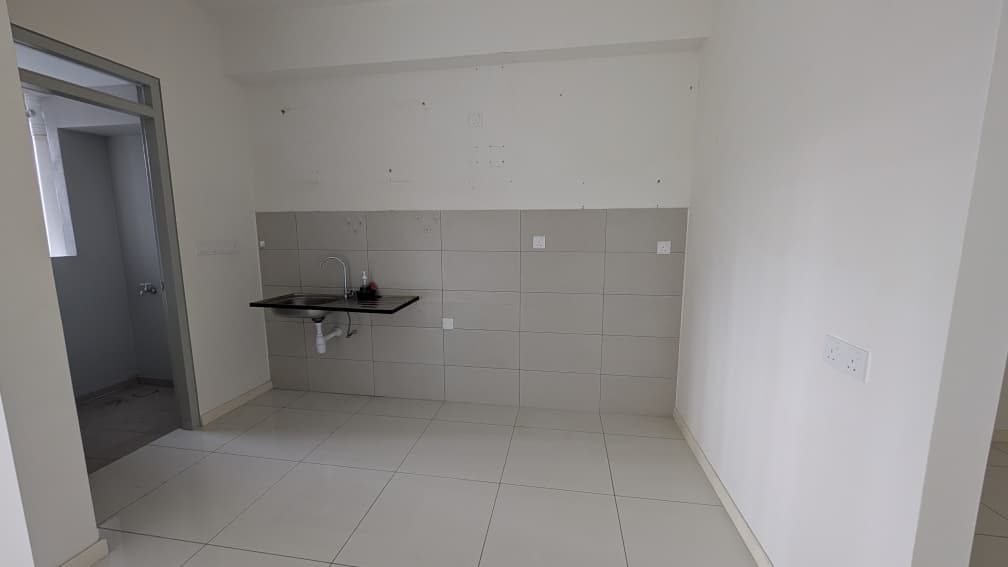 Emerald 9 Condominium image