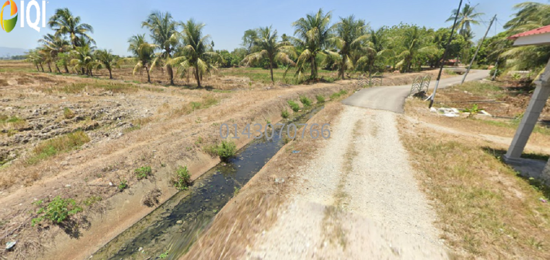  1.2 Acres next to Kampung -Sesuai untuk Tanah Lot @ Tanah Liat,Penang.