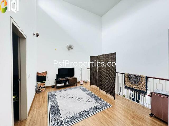 Elmina Green 5 image