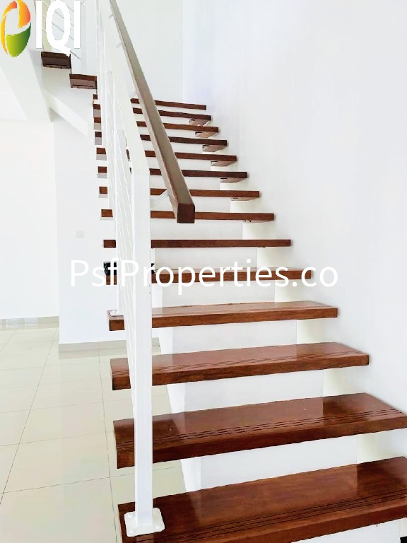 Ariza Elmina Gardens image