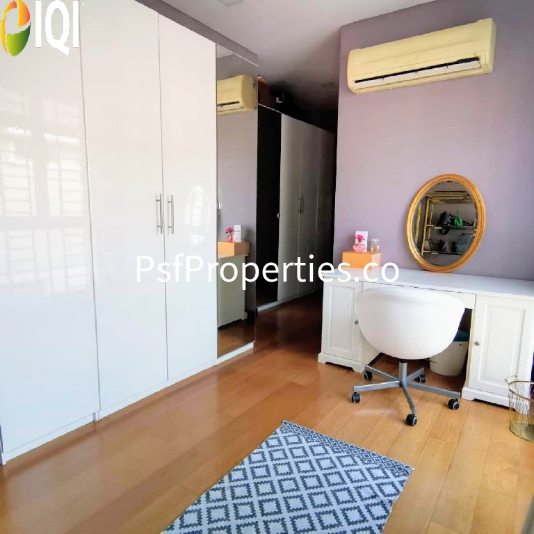 Titian, Bukit Jelutong image