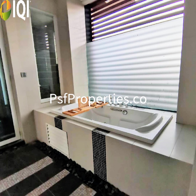 Titian, Bukit Jelutong image