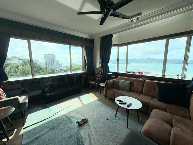 THE PEAK CONDOMINIUM photo