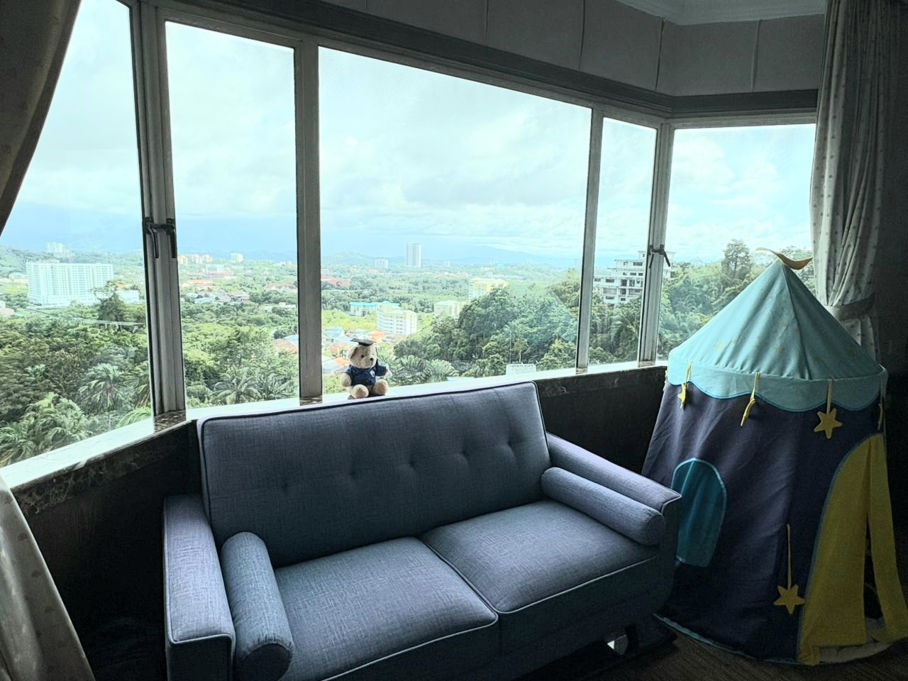 THE PEAK CONDOMINIUM image