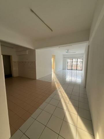 Vista Bayu Apartment, Taman Bayu Perdana image